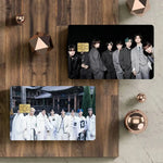 étui carte bancaire kpop strays moderne noir gris blanc personnes costumes formels minimaliste