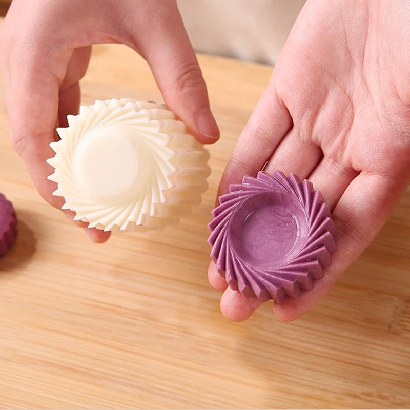 moule dessert fleur corolle radial rainures verticales transparence opaques asiatique traditionnel