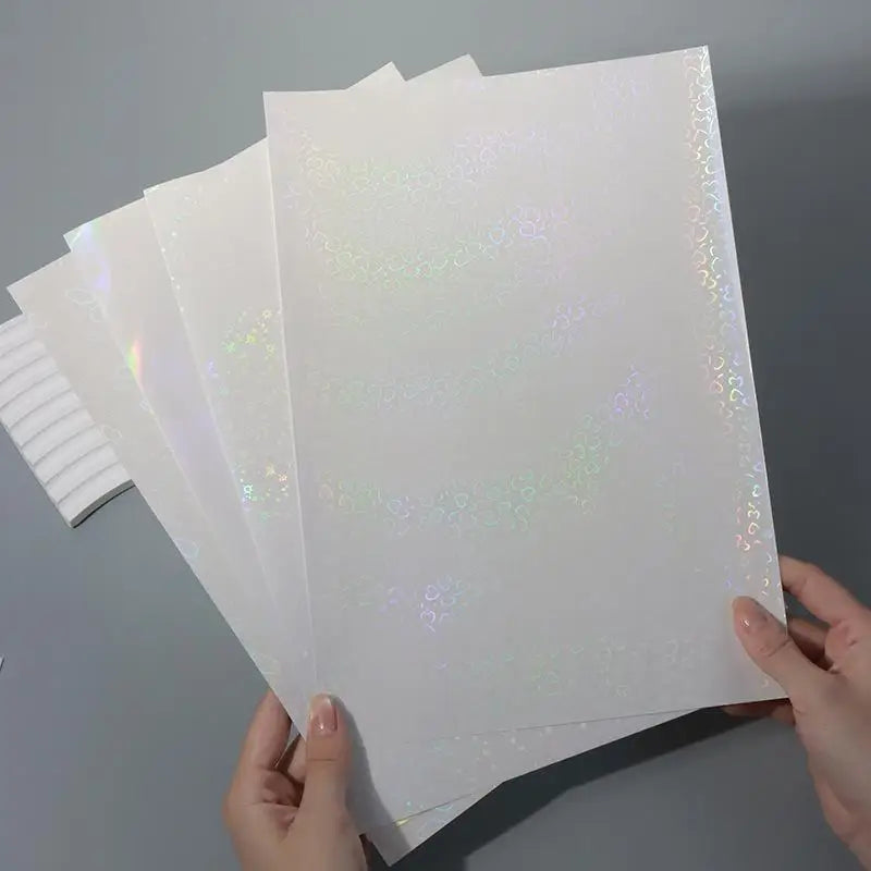 feuilles holographiques décoratives argentées cœurs étoiles motifs brillants moderne scintillant