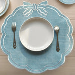 serviette table bleu clair vert rouge classique brodée toile lin bordure ondulée respectueux environnement