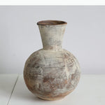 vases marron gris blanc texture marbrée artisanal rustique vase table nouveau classique post moderne
