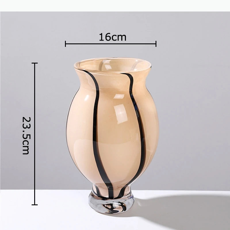 vases modernes translucides opaques motifs tourbillonnaires branches fleurs artificielles marron orange beige