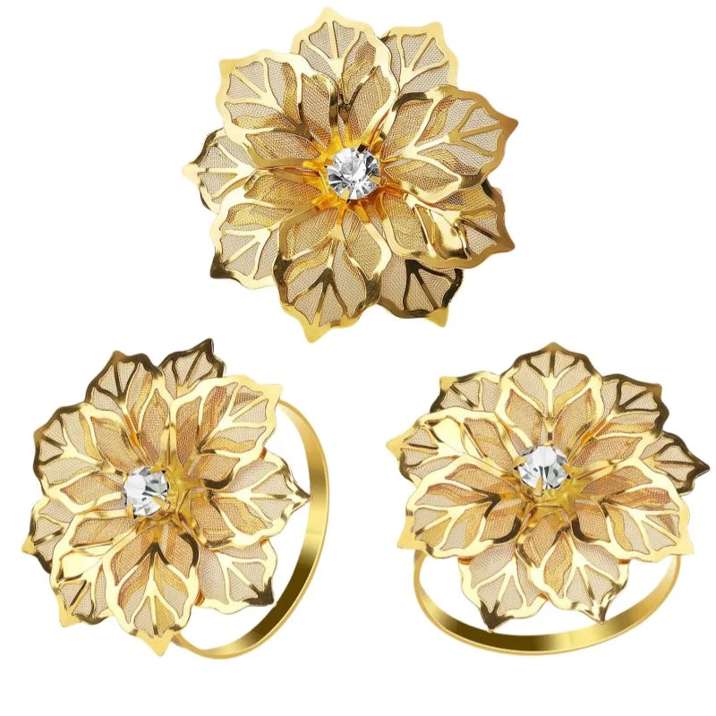 boucles serviette métal or blanc fleurs élégantes décoration table anniversaire mariage accessoires événementnels respectueux