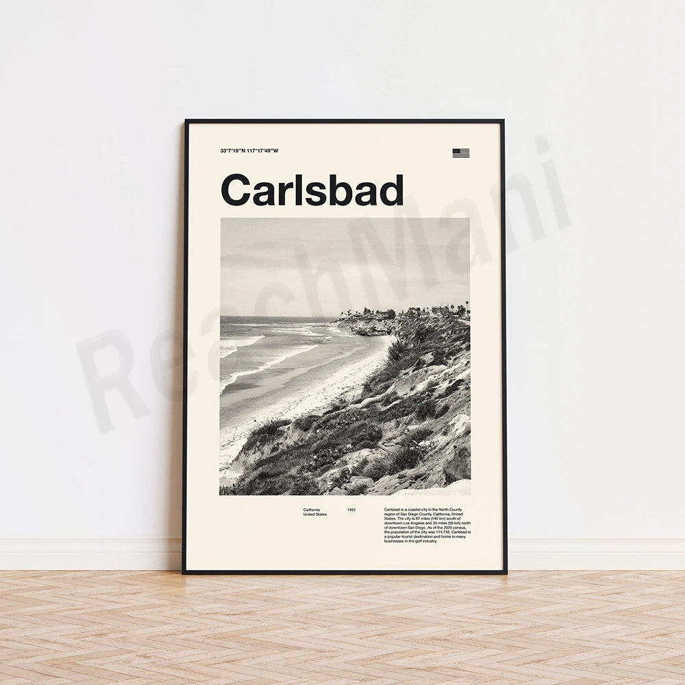 Une affiche minimaliste en noir et blanc montrant le paysage côtier de Carlsbad, en Californie, avec des falaises et l'océan en arrière-plan.