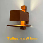lampe murale moderne bois marron clair texture naturelle ampoules LED 10m²