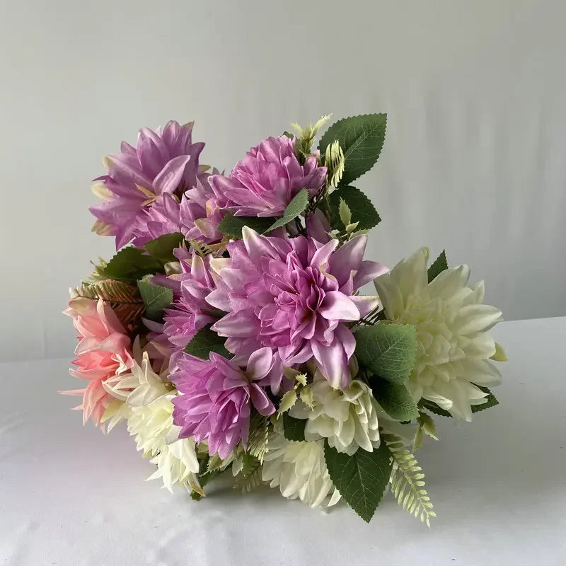 bouquet fleurs artificielles soie dahlias modernes élégantes intérieur mariage décoration rouge blanc bleu