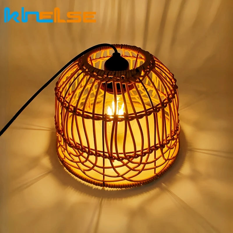lampe suspendue tressée rotin moderne rustique opacité brun noir cordon ampoule chambre salle manger