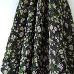 tissu imprimé floral noir blanc vert motifs fleurs feuilles résistant polyester bricolage écologique
