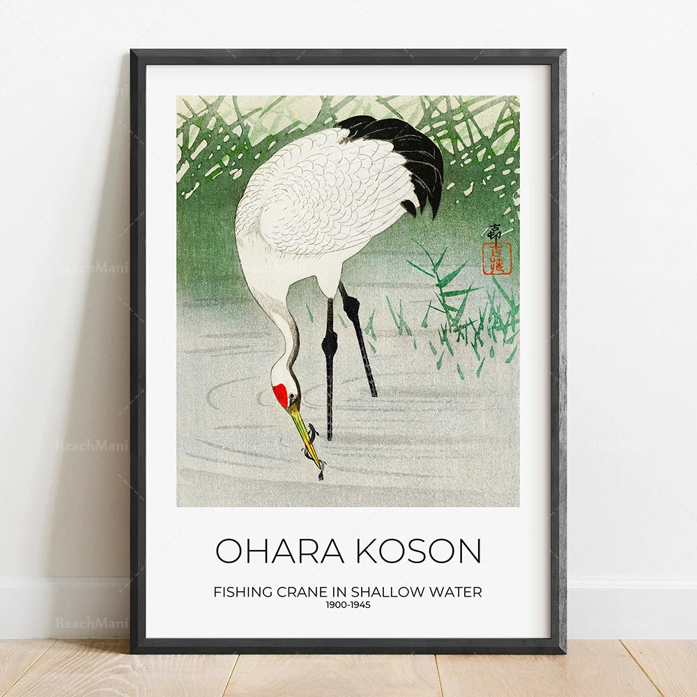 Une grâce de grue de pêche dans les eaux peu profondes, une œuvre traditionnelle japonaise d'Ohara Koson.