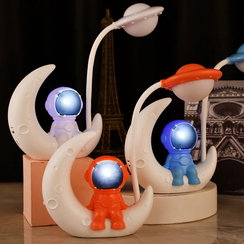 veilleuse led lampe astronaute lune rechargeable table decoration moderne chambre enfants spatial