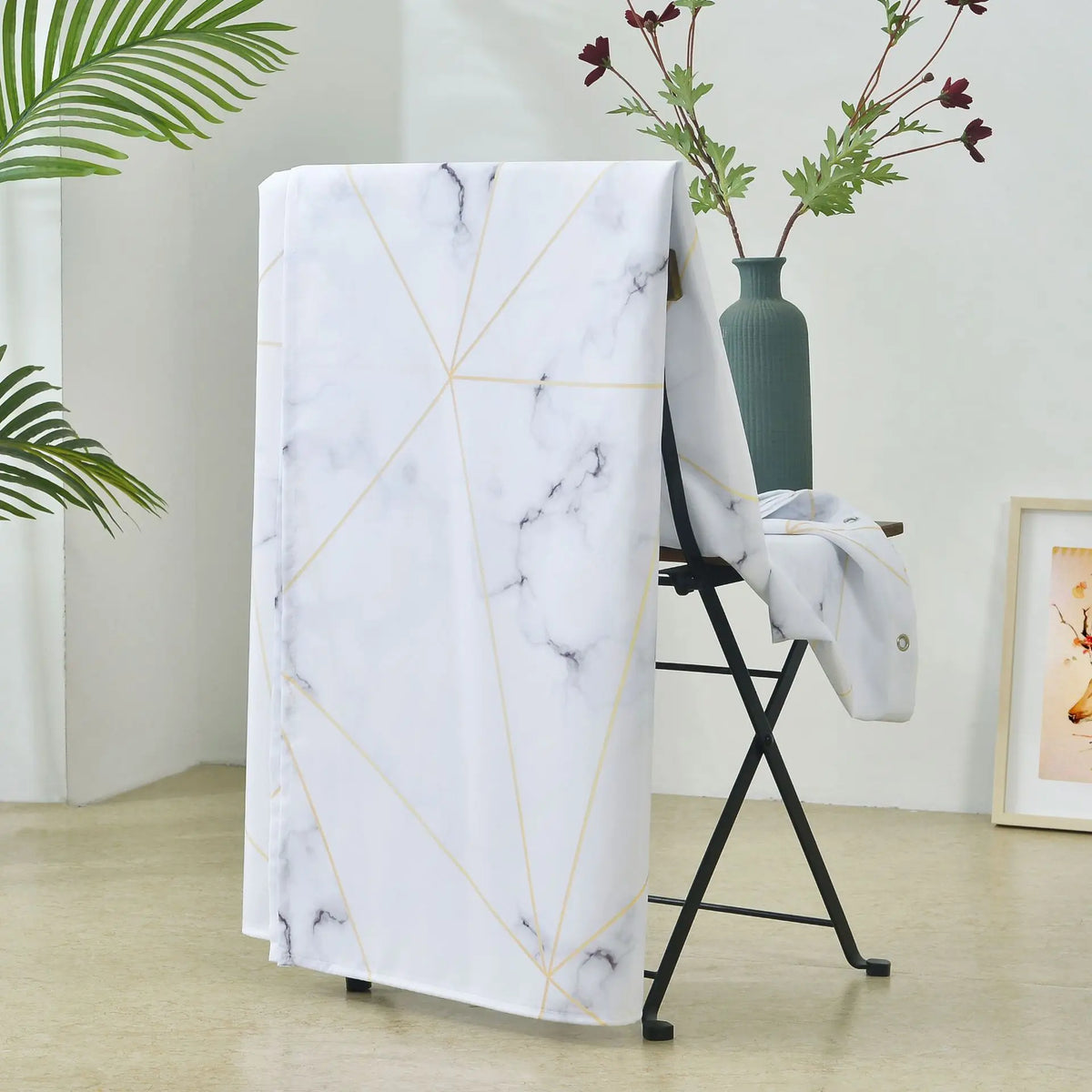 rideau douche moderne marbre blanc gris or géométrique polyester opulent élégant anneaux métalliques