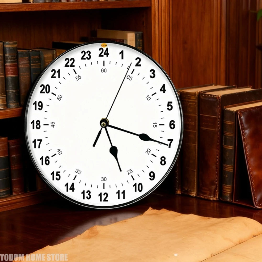 horloge murale noire cadran blanc aiguilles noires système horaire atypique