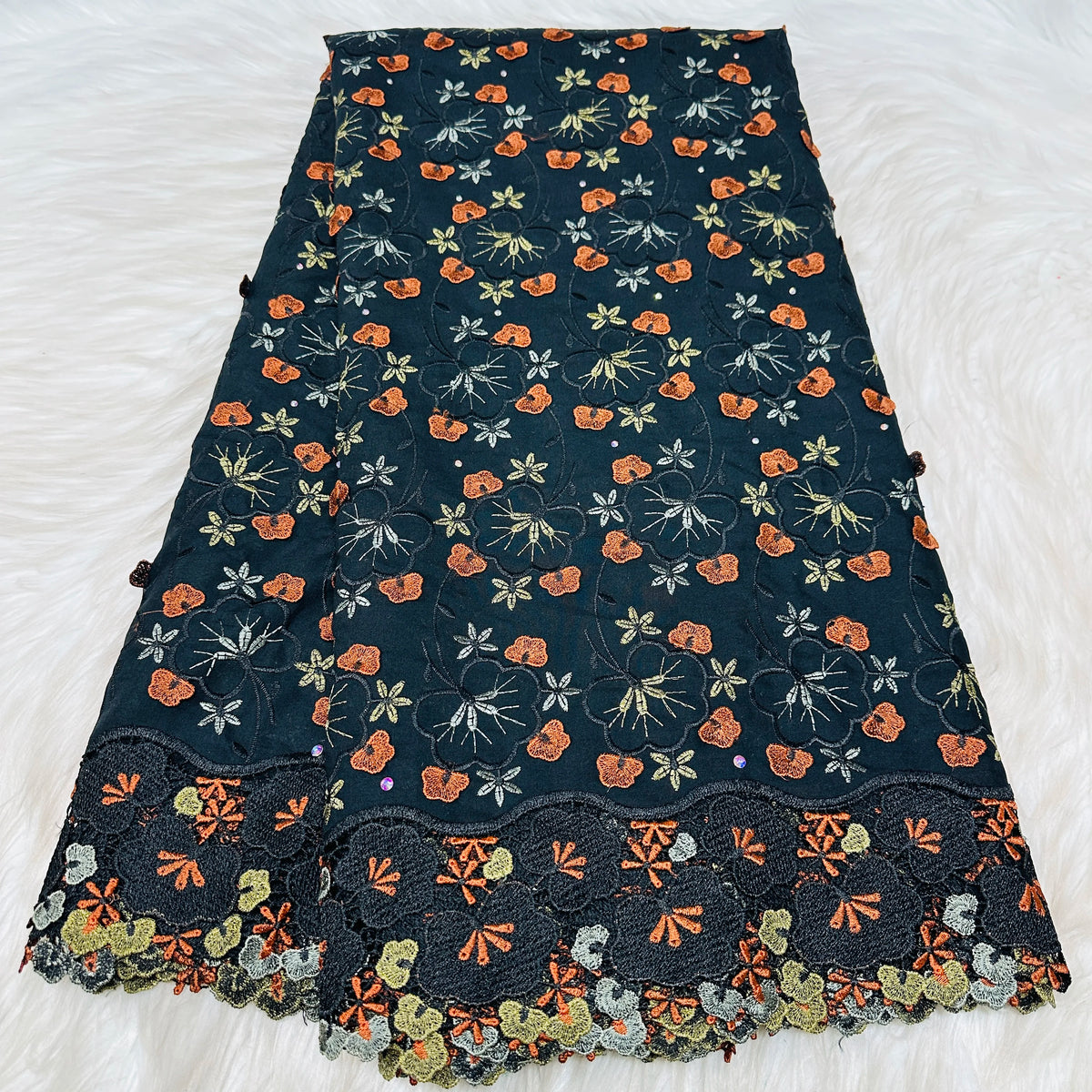 tissu dentelle coton brodé fleurs motif broderie africaine voile suisse vêtement élégant