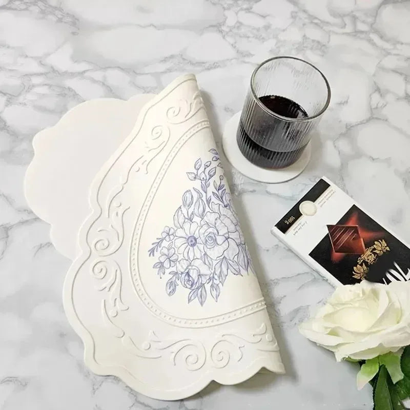 placemat blanc fleurs texture embossée silicone classique vintage antidérapant isolation table