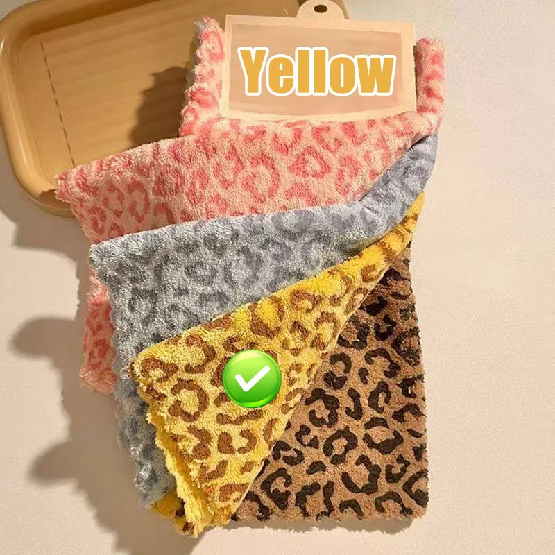 serviettes rose gris jaune marron imprimé léopard texturées absorption haute toilette utilisation domestique polygone