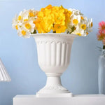vases decoratifs fleurs europeen classique blanc motifs cannelés differentes tailles salon deco