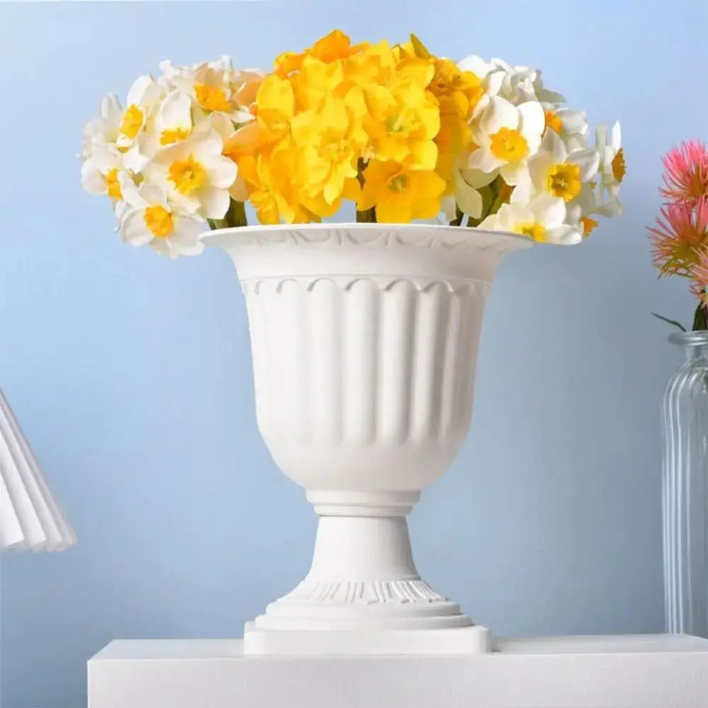 vases decoratifs fleurs europeen classique blanc motifs cannelés differentes tailles salon deco