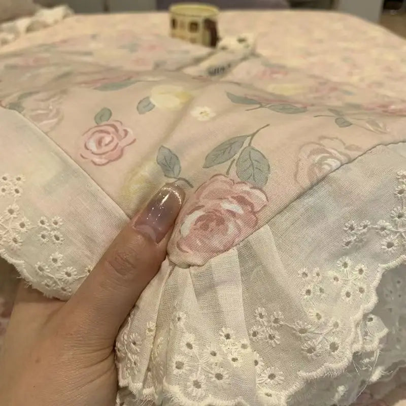 couette coton imprimé floral vintage blanc rose bleu verte translucide 200x230cm