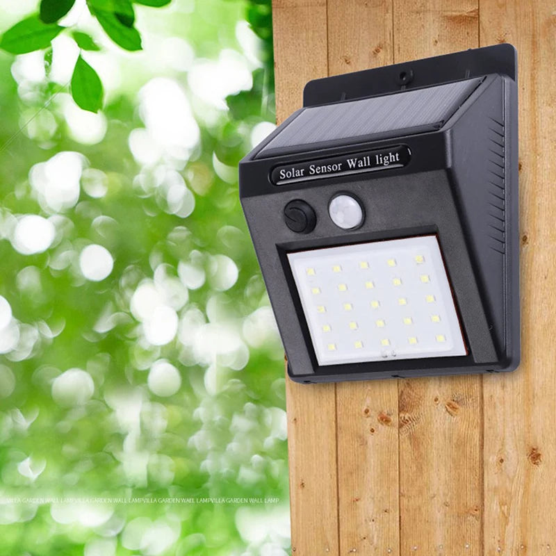 lampe solaire murale moderne noire ip65 induction led lithium batterie 1200mah fresnel oeilletsextérieur