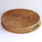 corbeille marron clair tressée traditionnelle respectueuse environnement stockage portable rotin multifonctionnelle domestique hotelière serviettes