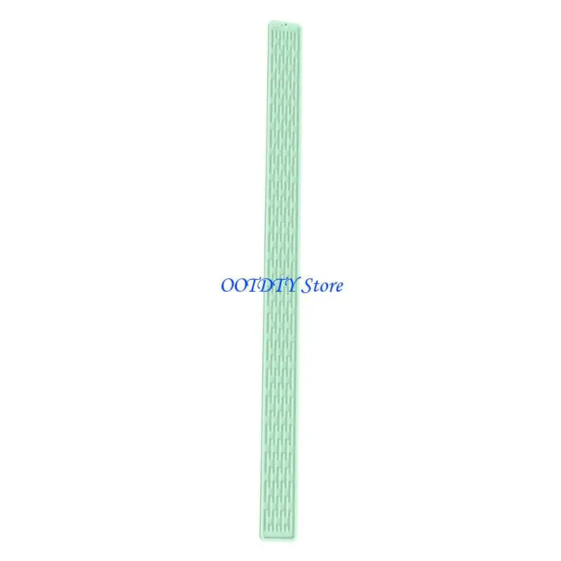 ruban caoutchouc noir gris rose clair vert clair rayures fines moderne anti dérapant cuisine