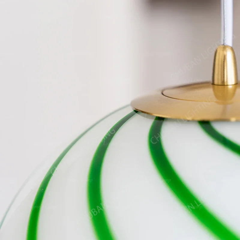 Suspension lumineuse moderne rayées horizontales blanc rouge verte pince dorée chambre salon étude