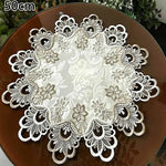 nappe dentelle motif floral table restaurant mariage extérieure imperméable semi transparent vintage romantique élégante
