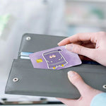 film autocollant carte bancaire violet dessin animé sourire réutilisable étanche
