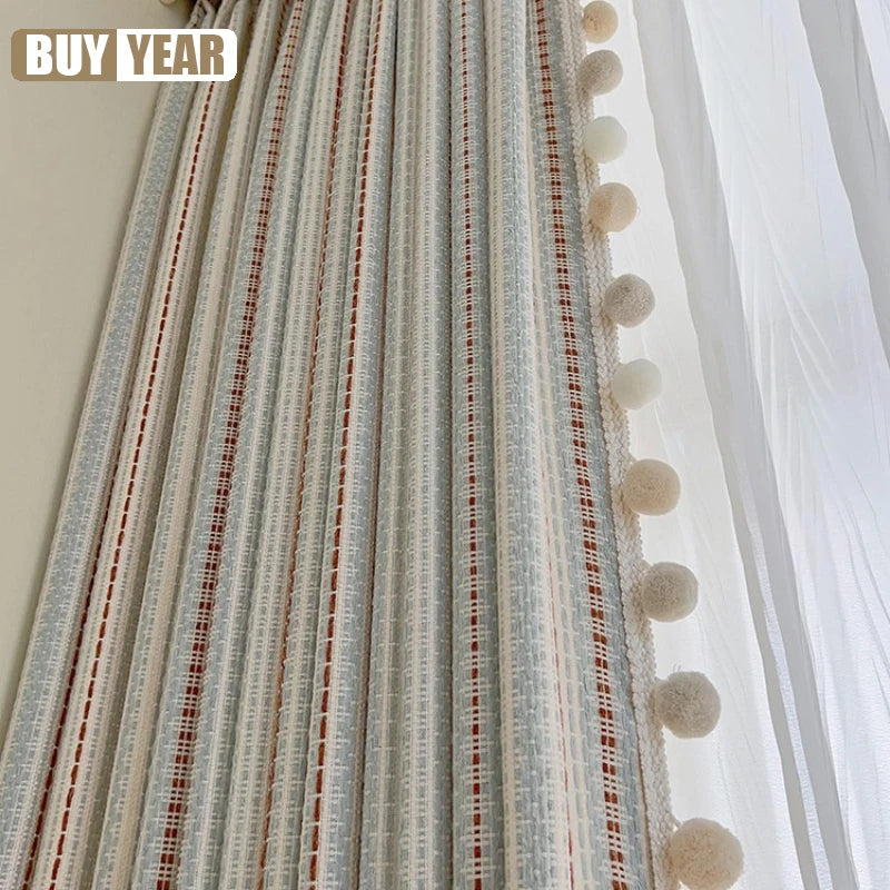 rideau moderne gris beige brun tissé rayures horizontales verticales salon chambre maison intérieur