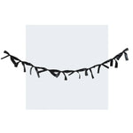 guirlande décoration chambre enfant rose pâle blanc beige dentelle satin romantique occasion fête