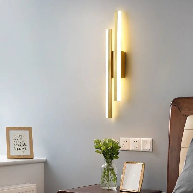 lampes murales modernes noir blanc doré éclairage cuisine chambre coucher minimaliste