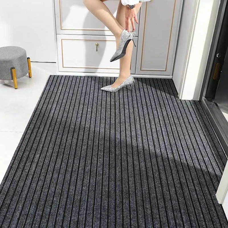 tapis vinyle gris rayé antidérapant moderne autoadhésif intérieur extérieur cuisine salon chambre