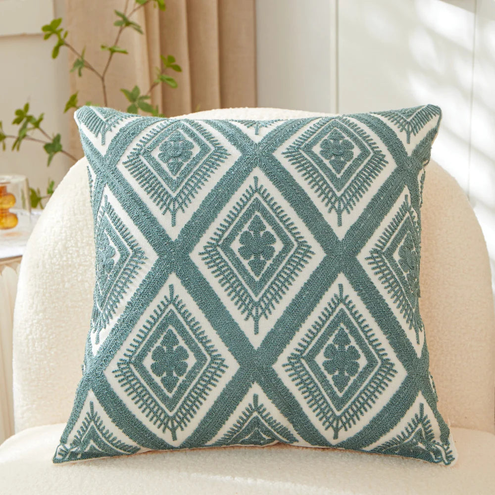 housse coussin carré brodé feuilles stylisées moderne coton polyester beige vert jaune rose fermeture