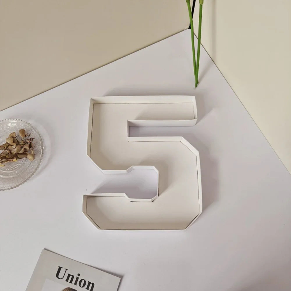 numéros carton blanc moderne anniversaire fête révélation sexe baptême minimaliste remplissables occassionnels évènements