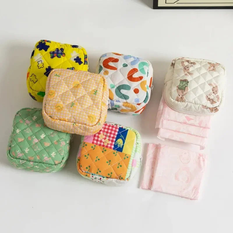 sacs cosmétiques toile jaune vert bleu blanc rose patchwork pois fleurs vintage zip