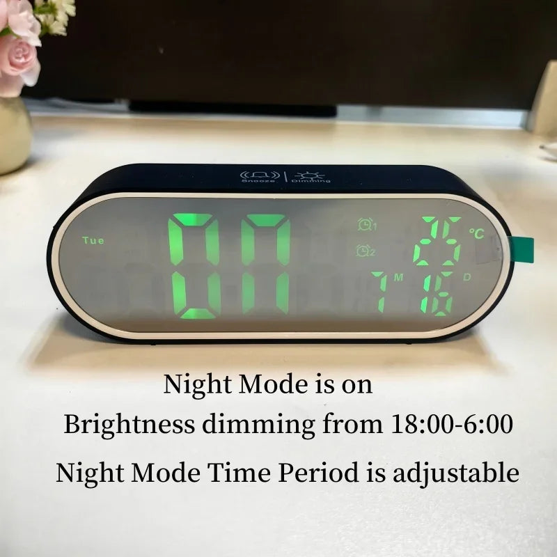 horloge numérique moderne écran led blanc noir vert compact rechargeable alarmes snooze acoustic control
