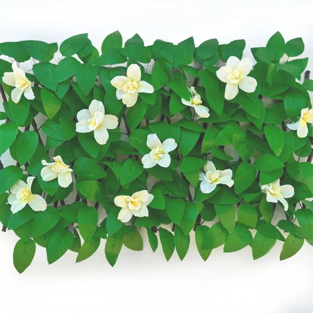 plantes artificielles feuilles vertes fleurs violettes roses blanches moderne décoration intérieure