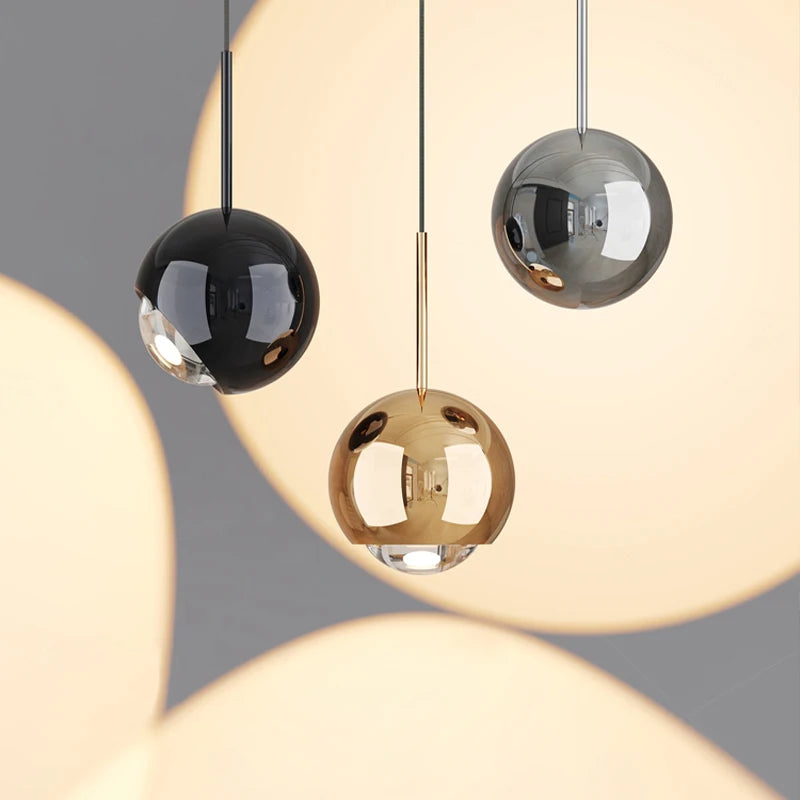 Suspension lumineuse moderne sphérique brillante noir argent or salon chambre