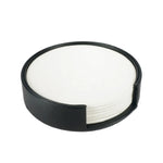 Un ensemble de sous-verres blancs ronds dans un boîtier noir élégant.