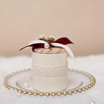 boîtes cadeaux mariage dentelle rubans satinés fleurs séchées nacrées élégantes romantiques blanc crème rose