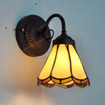 lampe murale art déco verre teinté motifs géométriques noir jaune orange fixée vis éclairage