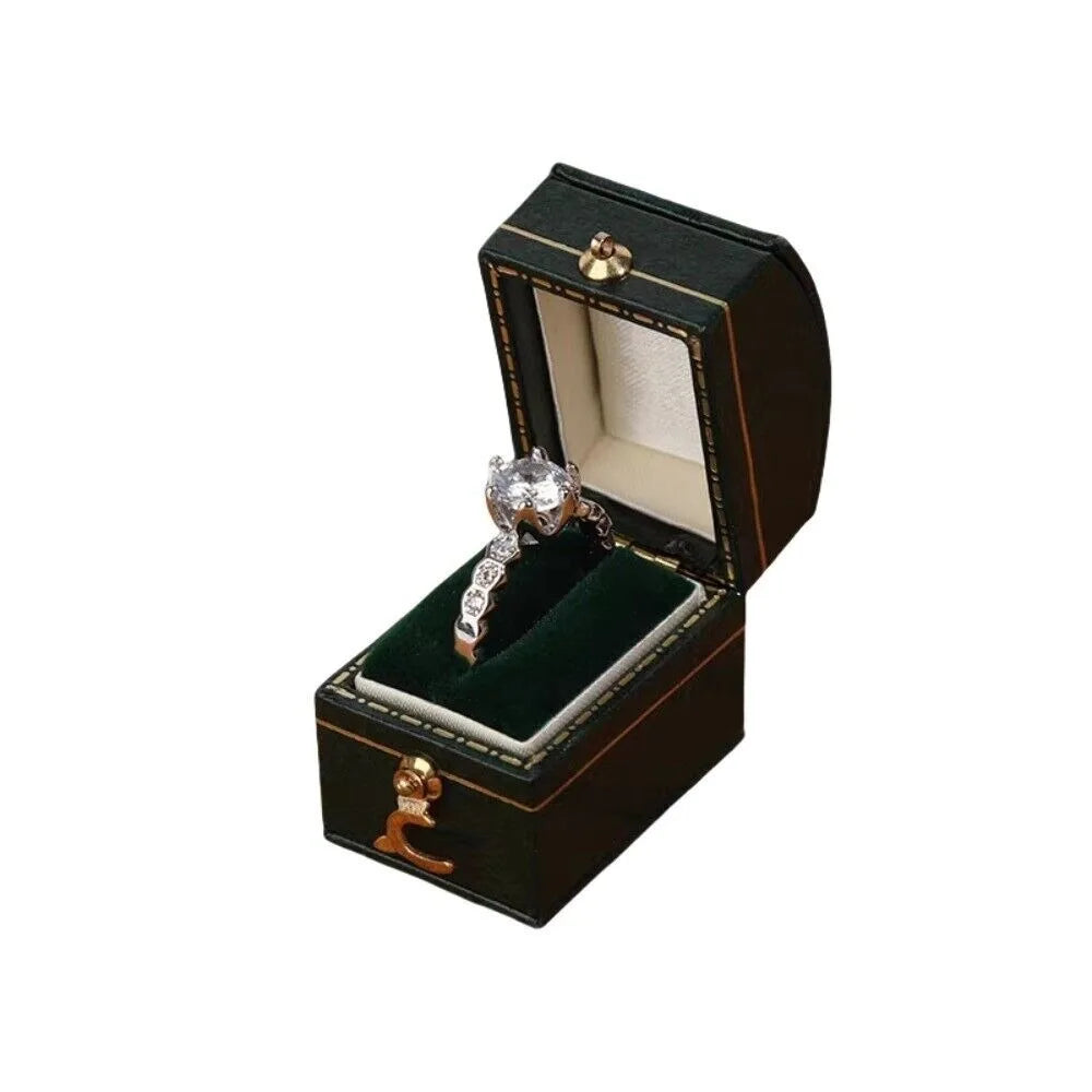 boîtes bijoux simili cuir classiques couleurs vert bordeaux rose anneaux mariage