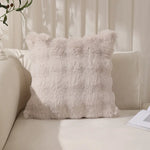 coussins décoratifs moderne peluche rayures horizontales blanc marron clair beige adhésifs