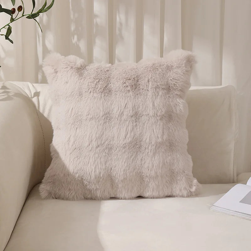 coussins décoratifs moderne peluche rayures horizontales blanc marron clair beige adhésifs