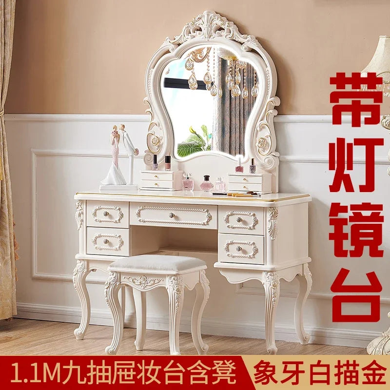 maquillage blanc ornements floraux six tiroirs grand miroir tabouret chambre classique