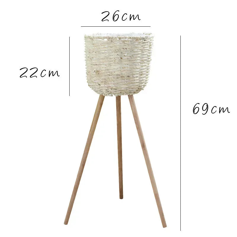 panier tressé pieds moderne rustique naturel bois clair plantation fleur décoration intérieure vintage autonome