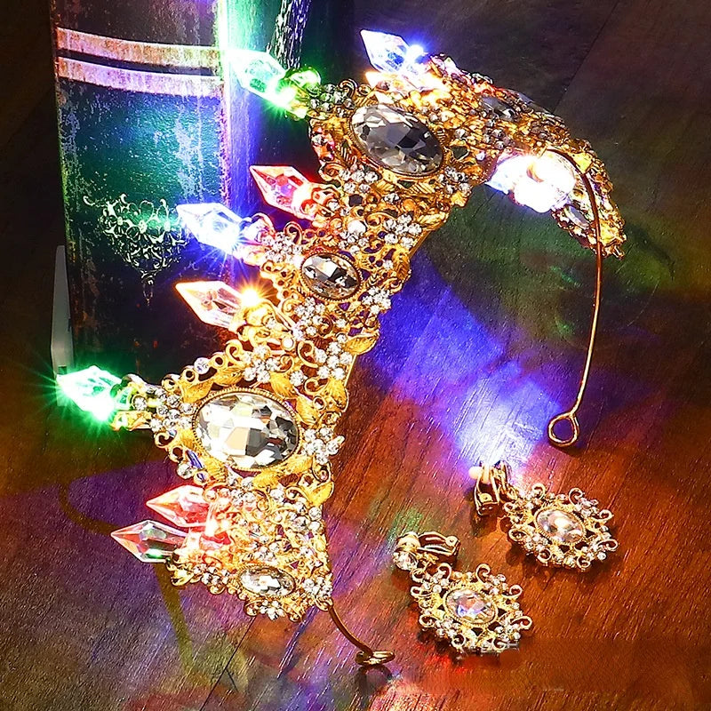 couronne baroque ornements diamants boucles oreilles cristaux multicolores occasion fête mariage anniversaire