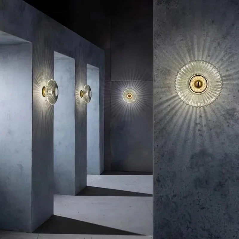 appliques murales modernes led verre rayures horizontales blanc doré élégantes chambre salle manger