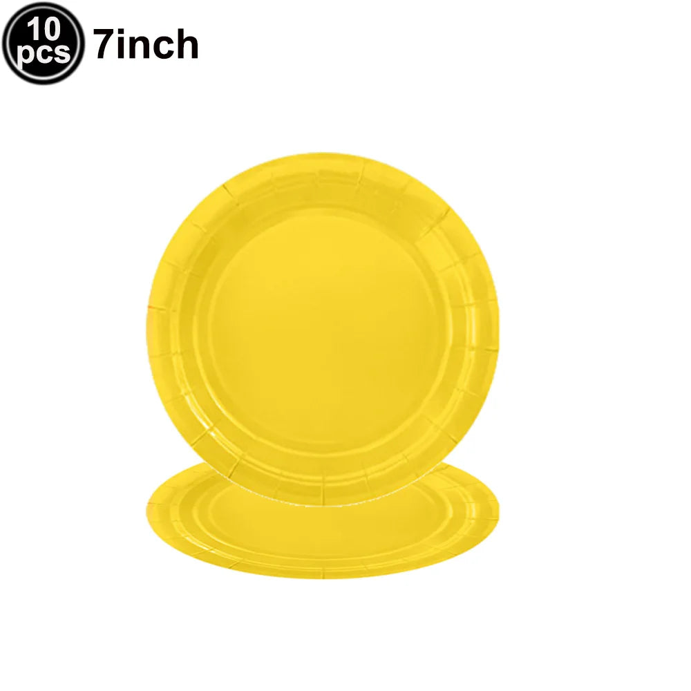 assiettes jaunes serviettes gobelets nappe tablecloth set vaisselle jetable festifs anniversaire mariage événements