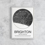 Image de carte noir et blanc de la ville de Brighton, au Royaume-Uni, avec un texte descriptif.